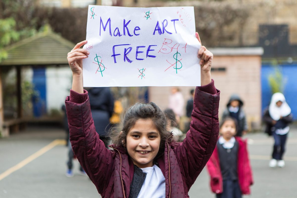 Make art free!